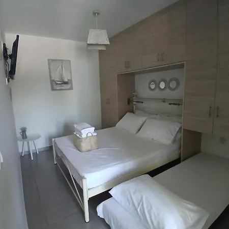 At Michail - Seaside Escape Holiday home